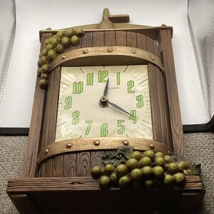 New Haven Vintage Wine Press Wall Clock WORKS